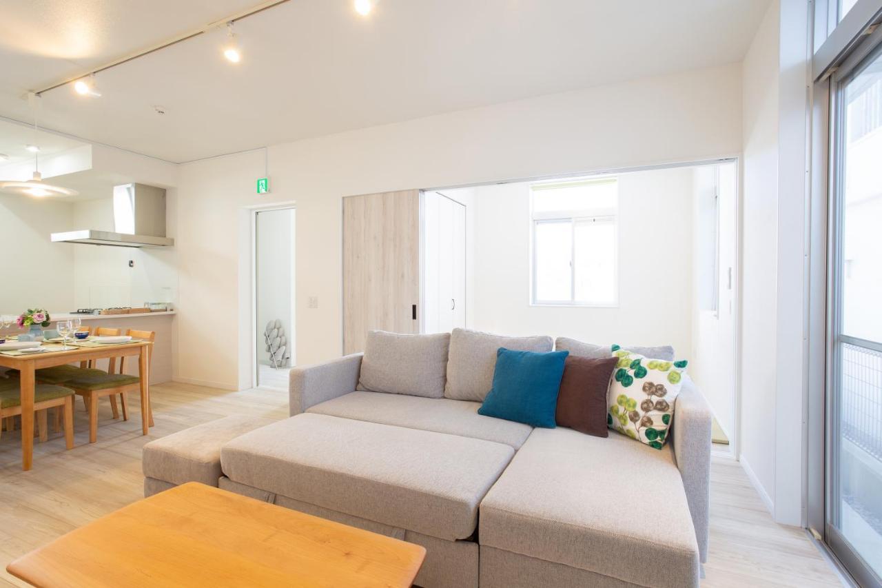 Stylish House うるま市 エクステリア 写真
